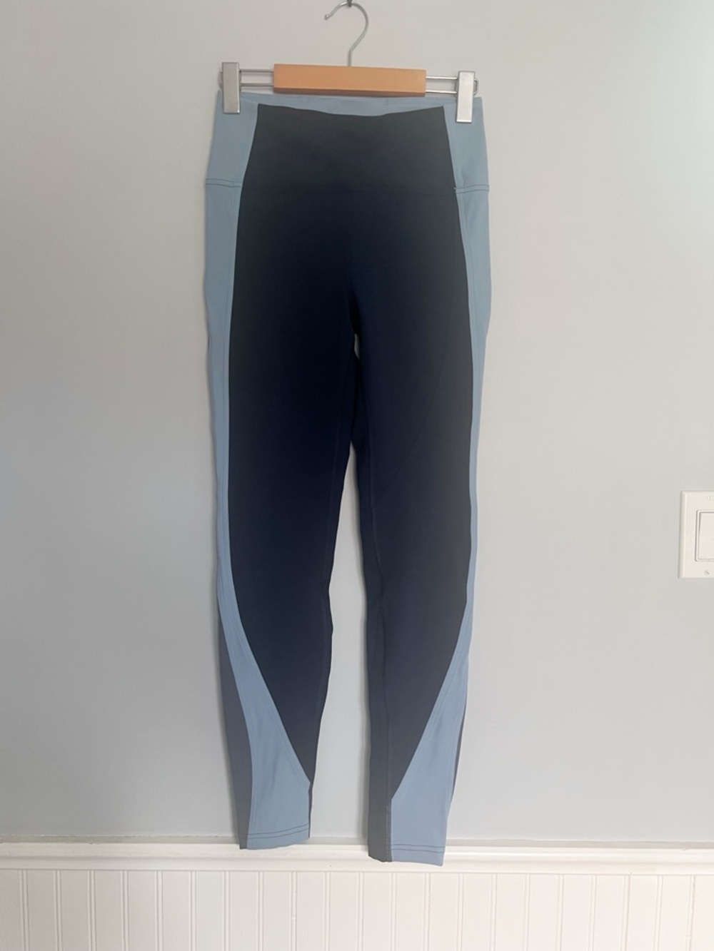 Lululemon Get Going Train Tight *28" True Navy Cascade Blue Thunder Blue Size 6 - Picture 2 of 6